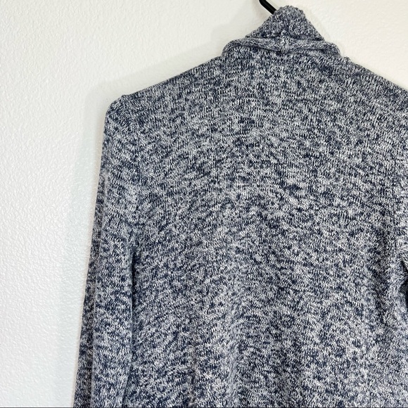 Olive + Oak Cardigan - Picture 3 of 9